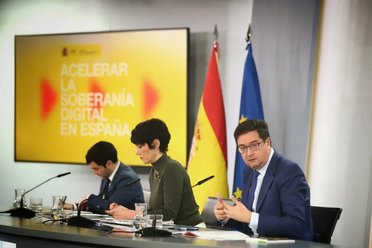 Presentación del programa transformación digital para acelerar la soberanía digital en España.